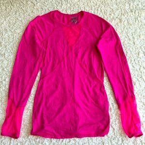 Lucky in Love long sleeve Tee, S